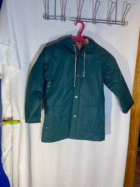 Anmations Green Hooded Lined Rain Jacket, Size 7 Unisex